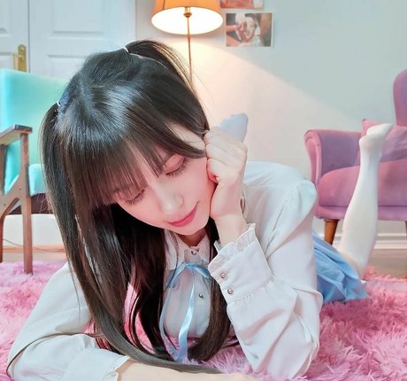 niki tyan17 estrella porno imágenes