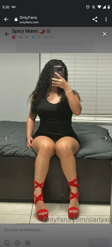 Siarly modelo porno fotos