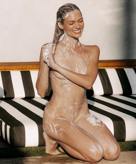 Julzmii actriz perfecta foto