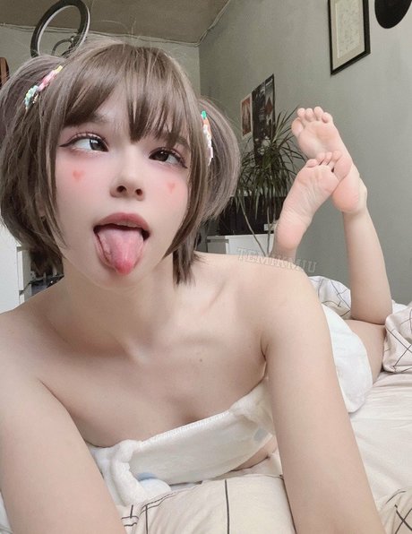 Temikkkk modelo desnuda galerías