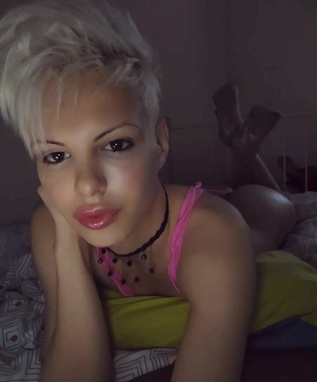 Blonditwink desnudos de estrellas foto