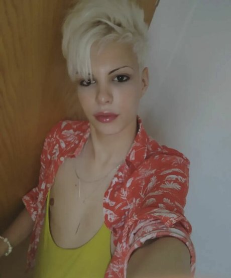 Blonditwink modelo pornografico galería