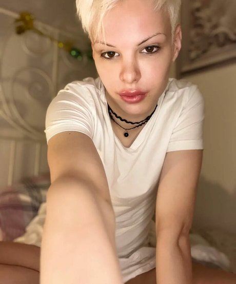 Blonditwink hermosa actriz imagen