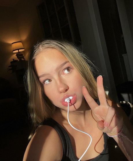 Keira Jackson buen modelo galerías