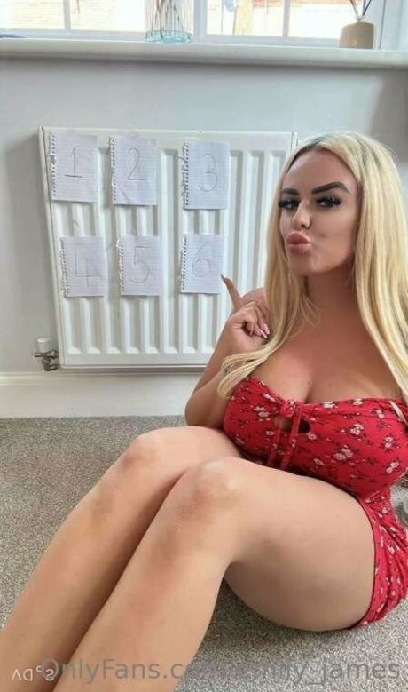 Emily jones actriz libre galería