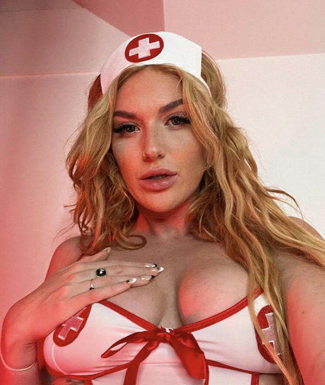 Annie Charlotte estrella porno de alta calidad archivo