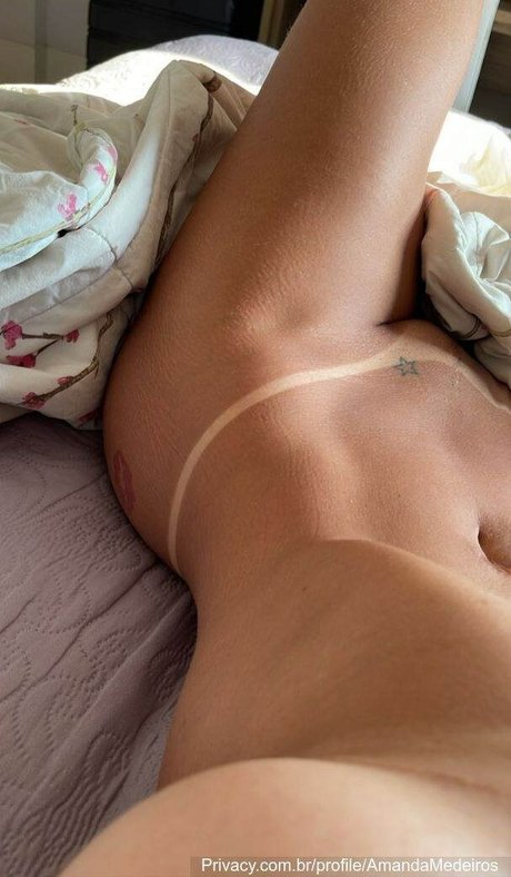 Amanda Medeiros actriz atractiva fotos