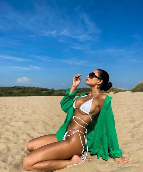 Leah Taylor estrella bonita foto