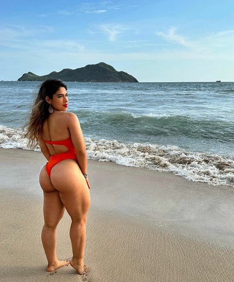 Paloma Eloisa estrella porno erótica imágenes