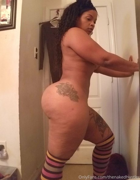 thenakedhustler modelo atractivo imágenes