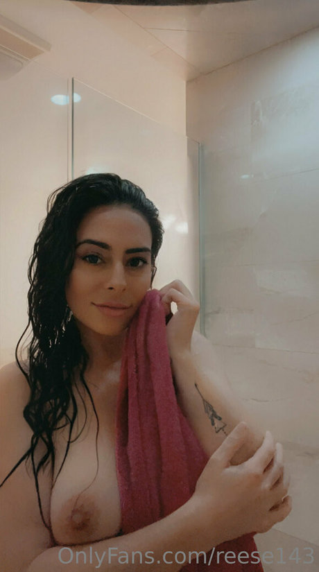 reese143 modelo porno galería