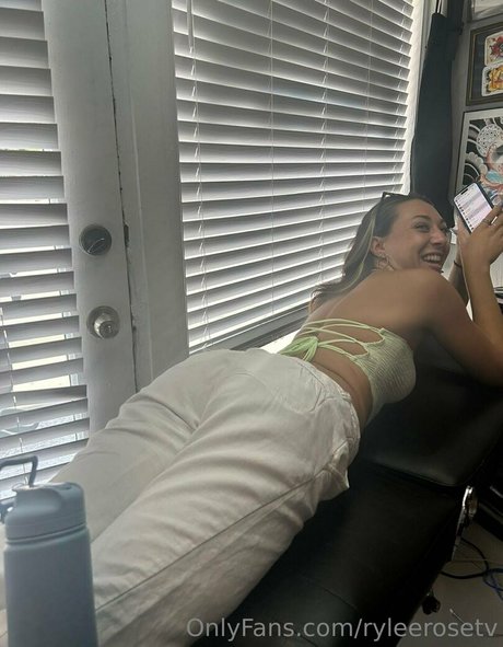 raynaroseetv estrella porno gratis imagen