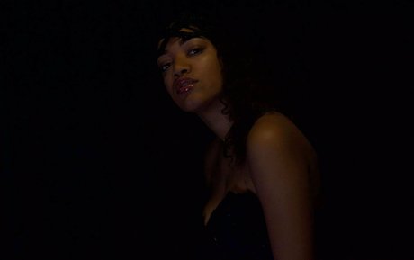 sincerelyamused desnudos de estrellas porno galería