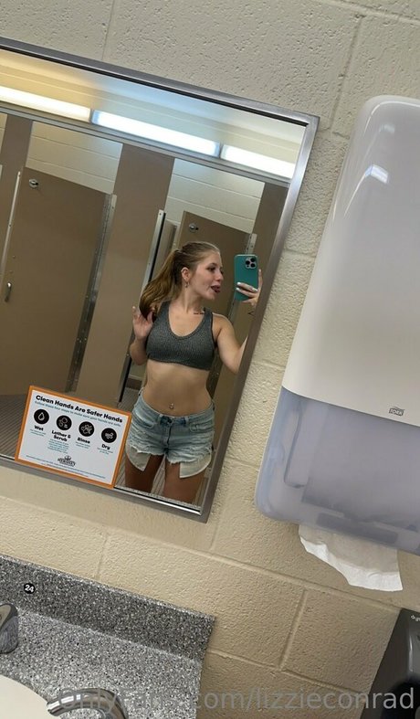 lizzieconrad modelo superior recopilación