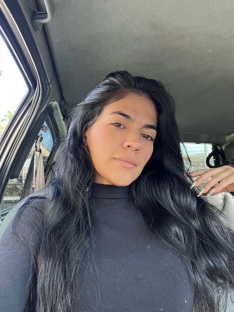 Cinthia Catherine modelo de arte galerías