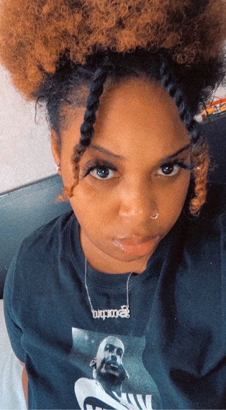 corrida en gafas onlyfans bastante caliente imágenes