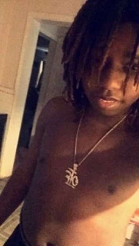 Trey SoLitty modelo sexy imagen