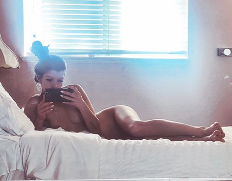 Riley Ryder buena estrella porno imágenes