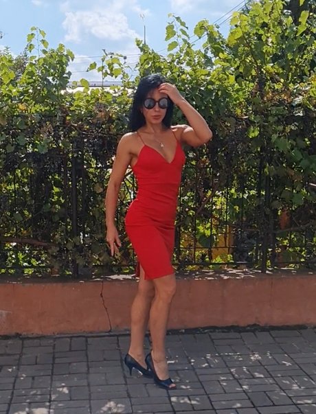 Tanita modelo sexy imágenes