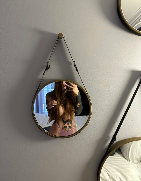 elisabrandani modelo adulto foto