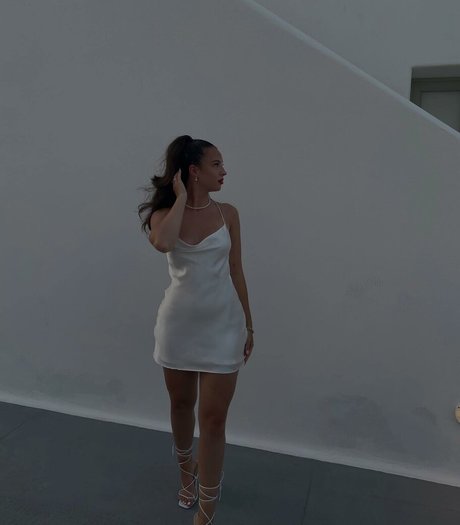 Antonia Chiara libre de estrellas imágenes