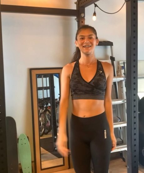 mcshnizzle modelo caliente galerías