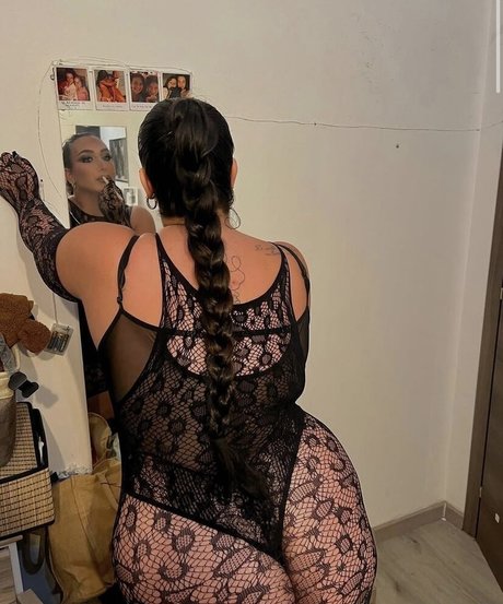 alessiabarbarossa actriz caliente galerías