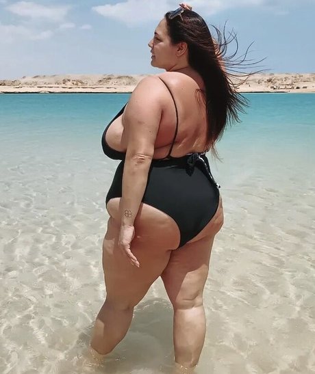 Laura Chiaramonte estrella superior galería