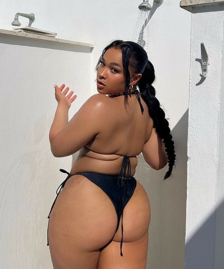 amielatisha actriz caliente imagen