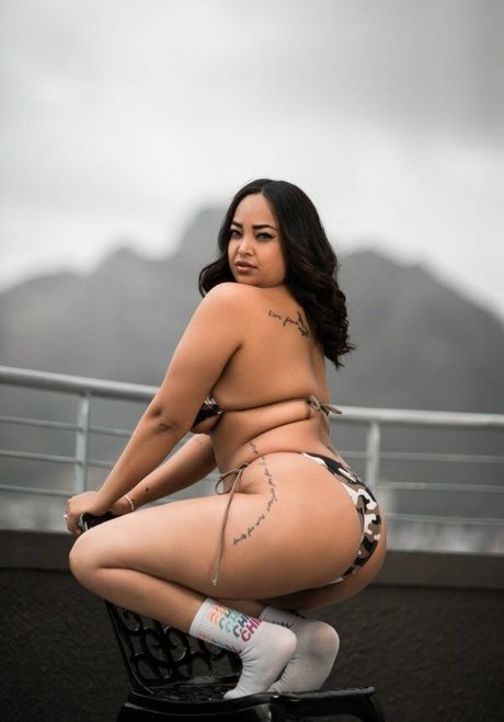 Magan Jade bonita estrella porno foto