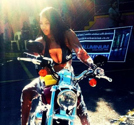 Magan Jade estrella porno de arte foto