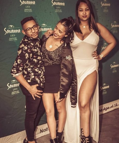 Magan Jade sexo estrella galerías