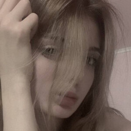 M uselessbeauty actriz de arte galerías