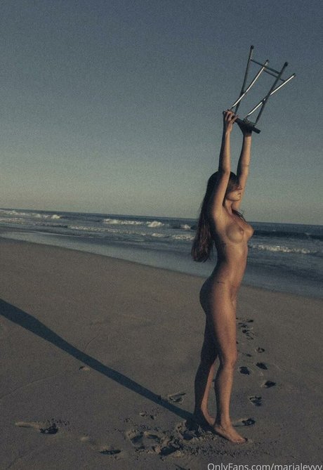 marialevyy actriz de desnudos galería