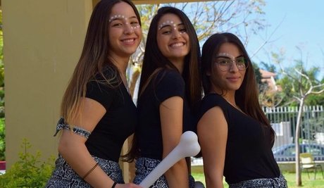 lotem passal modelo adulto archivo