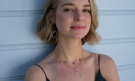 Ellie Gall bonita estrella galerías