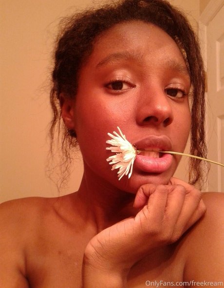 KittenKream desnudos de estrellas porno galerías