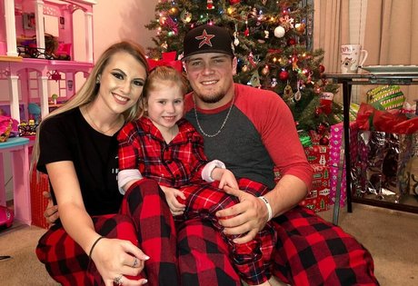 Emilee Atchley modelo atractivo fotos