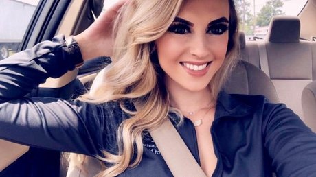 Emilee Atchley estrella erótica imágenes