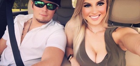 Emilee Atchley hermosa actriz imágenes