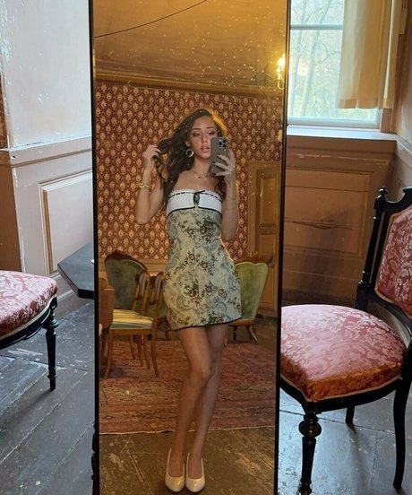 Leia Goransson estrella adulta foto