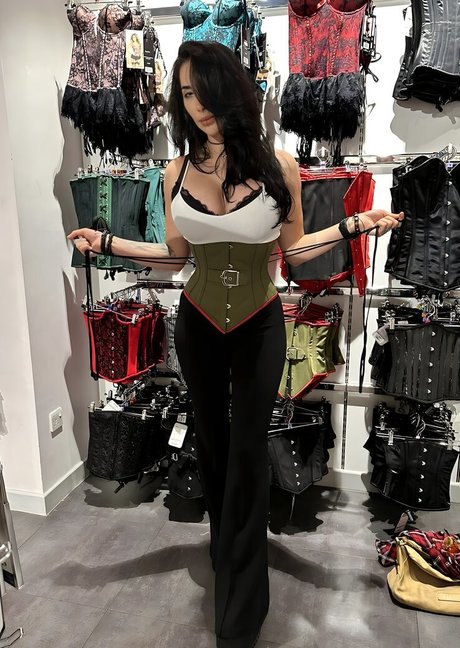 Reede Fox estrella porno en alta definición imagen