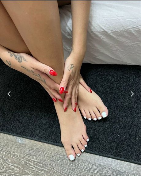 Kim Rampersad estrella atractiva fotos