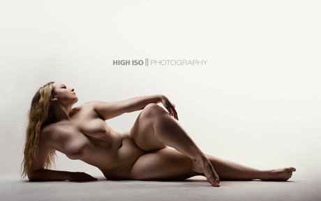 Brecht Apologist modelo desnudos recopilación