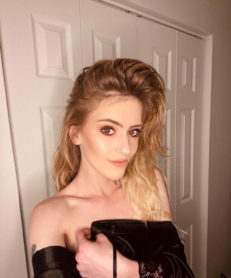 Abby After Dark estrella bonita foto