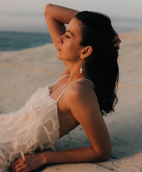 Magorzata Mikoajczak modelo adulto fotos