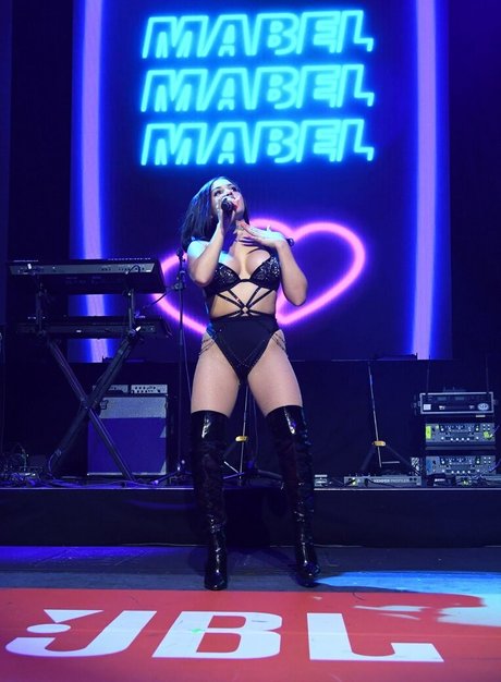 Mabel McVey bonita estrella foto