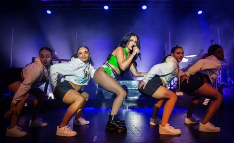 Mabel McVey estrella pornografica galerías