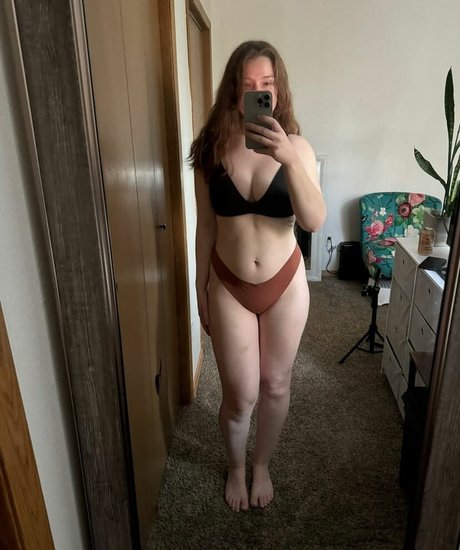 Adorablelilli arte estrella porno galerías