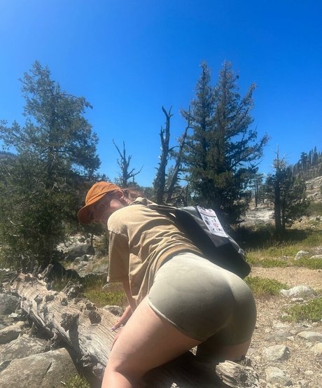 Adorablelilli modelo porno imagen